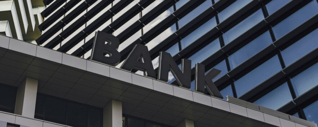 Are Offshore Banks Safe? Understanding Risks, Regulations, and Security